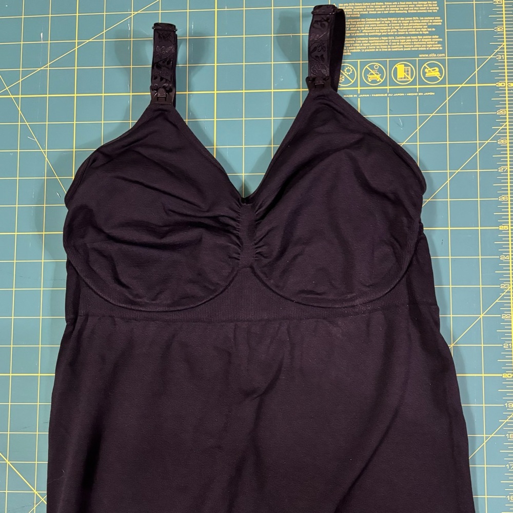 Kindred Bravely Simply Sublime Maternity & Nursing Tank Black M - Busty